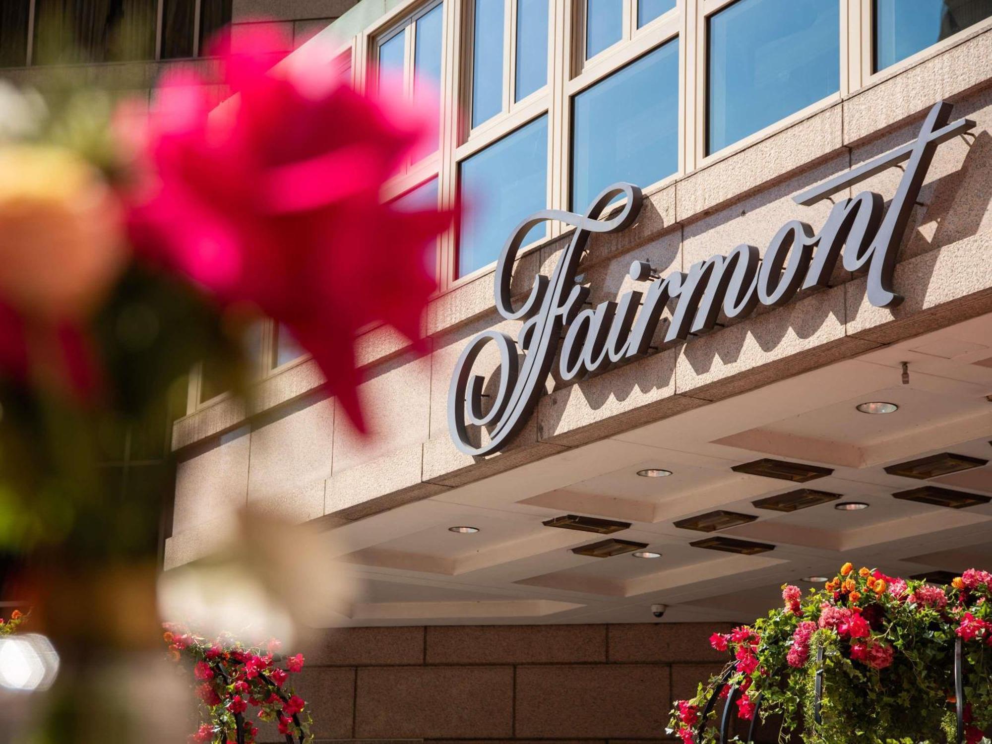 Fairmont Millennium Park Hotel 4*