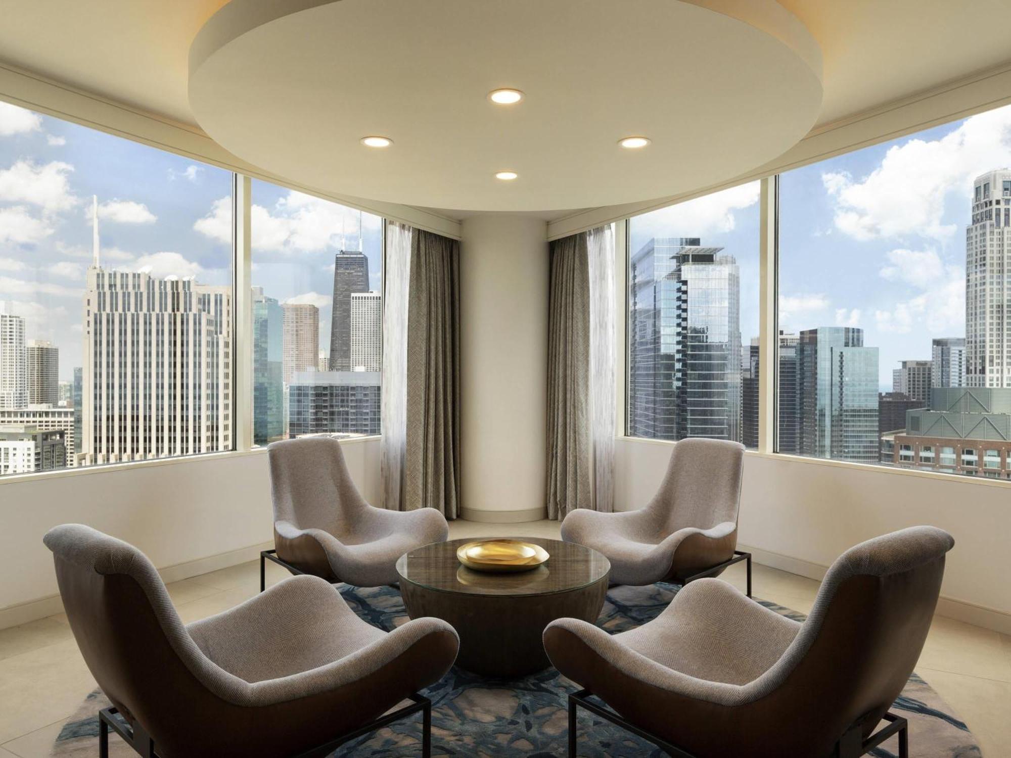 Swissotel Hotel 4*