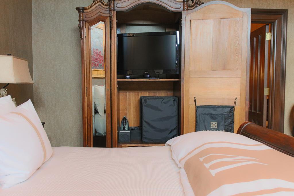 The Wheeler Mansion Hotel