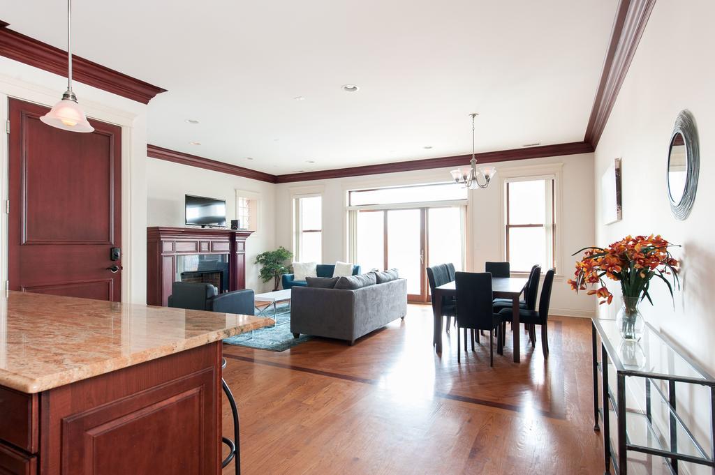 Aparthotel Sonder — Fullerton Chicago