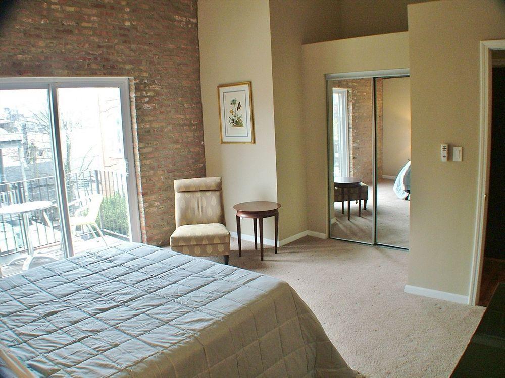 Wicker Park Bathhouse Apartment