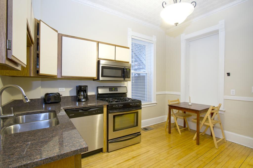 Apartment Three-bedroom On N Seminary Avenue Apt 1 *