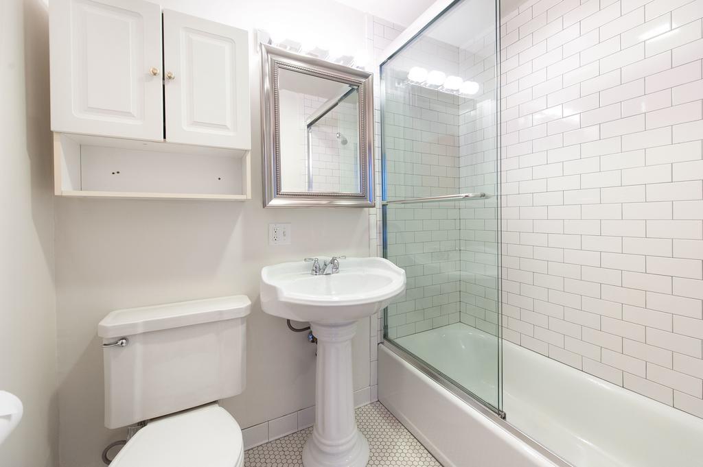 Two-bedroom On N Orchard Street Apt 2