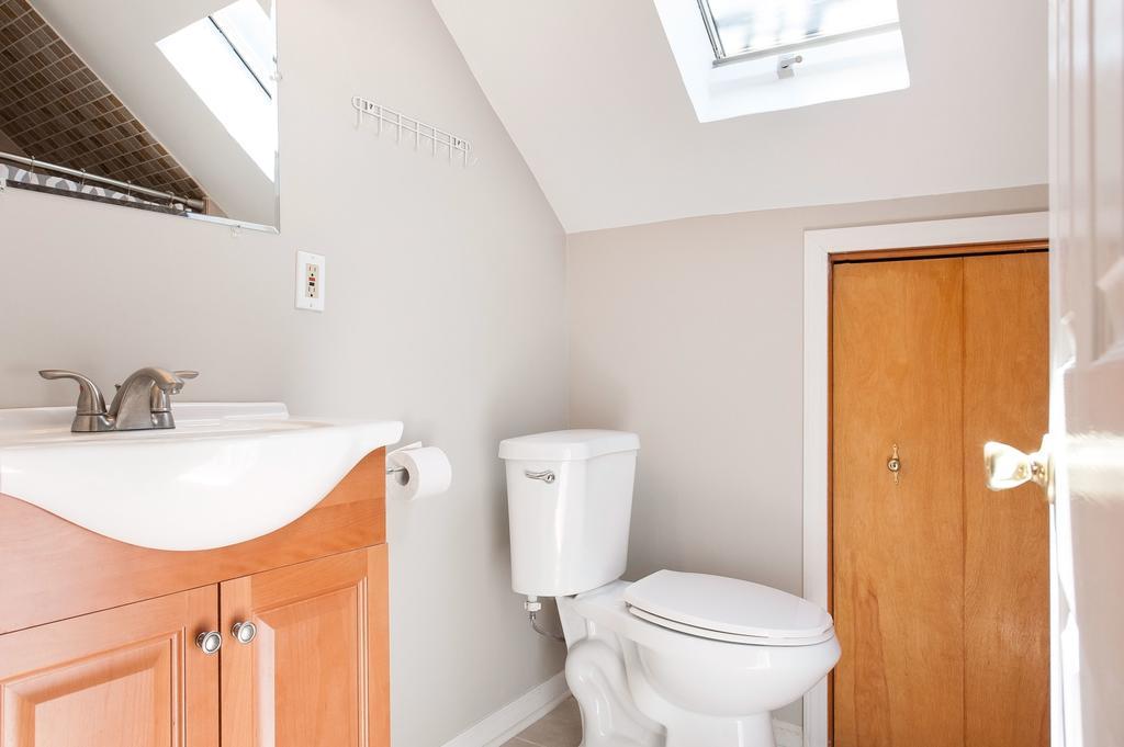 Five-bedroom On W Belmont Avenue Apt 3f Chicago