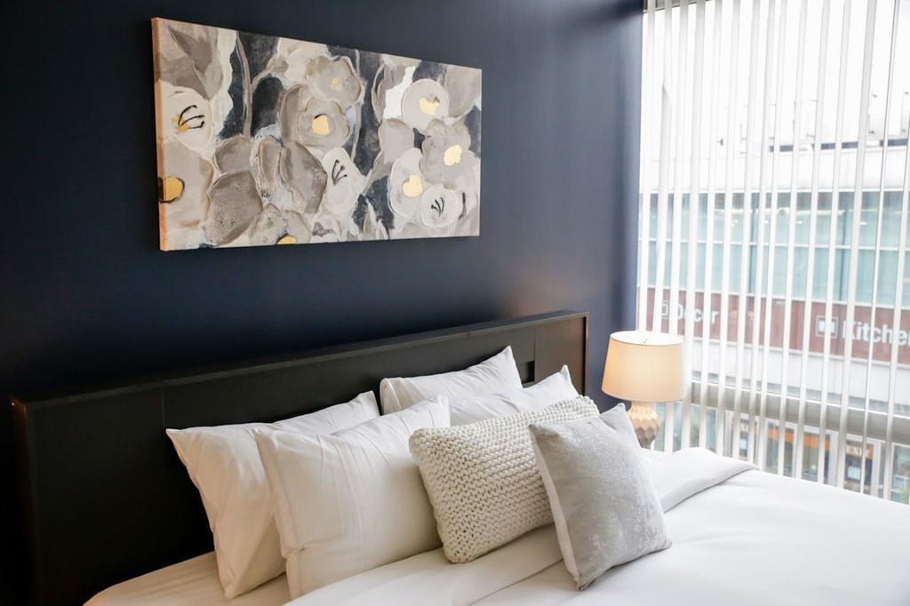 Two-bedroom On N Halsted Street Apt 302