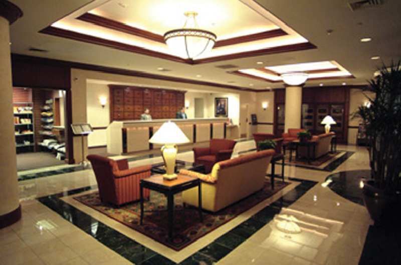 Hotel Courtyard By Marriott Downtown/river North 3*