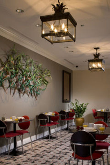 The Cass - A Express Hotel