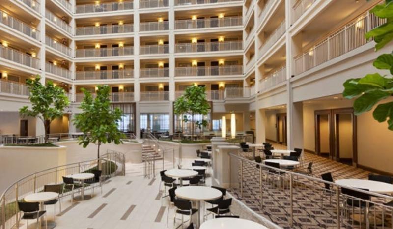 Embassy - Downtown River North Hotel