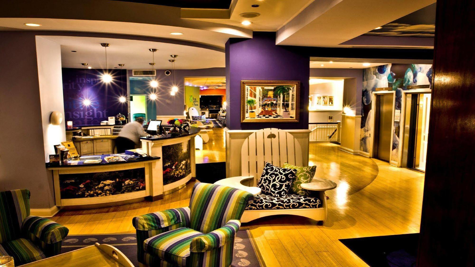 Claridge House Chicago, Tapestry Collection By Hilton Hotel