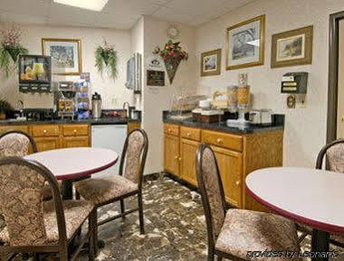 Super 8 By Wyndham Il 2*