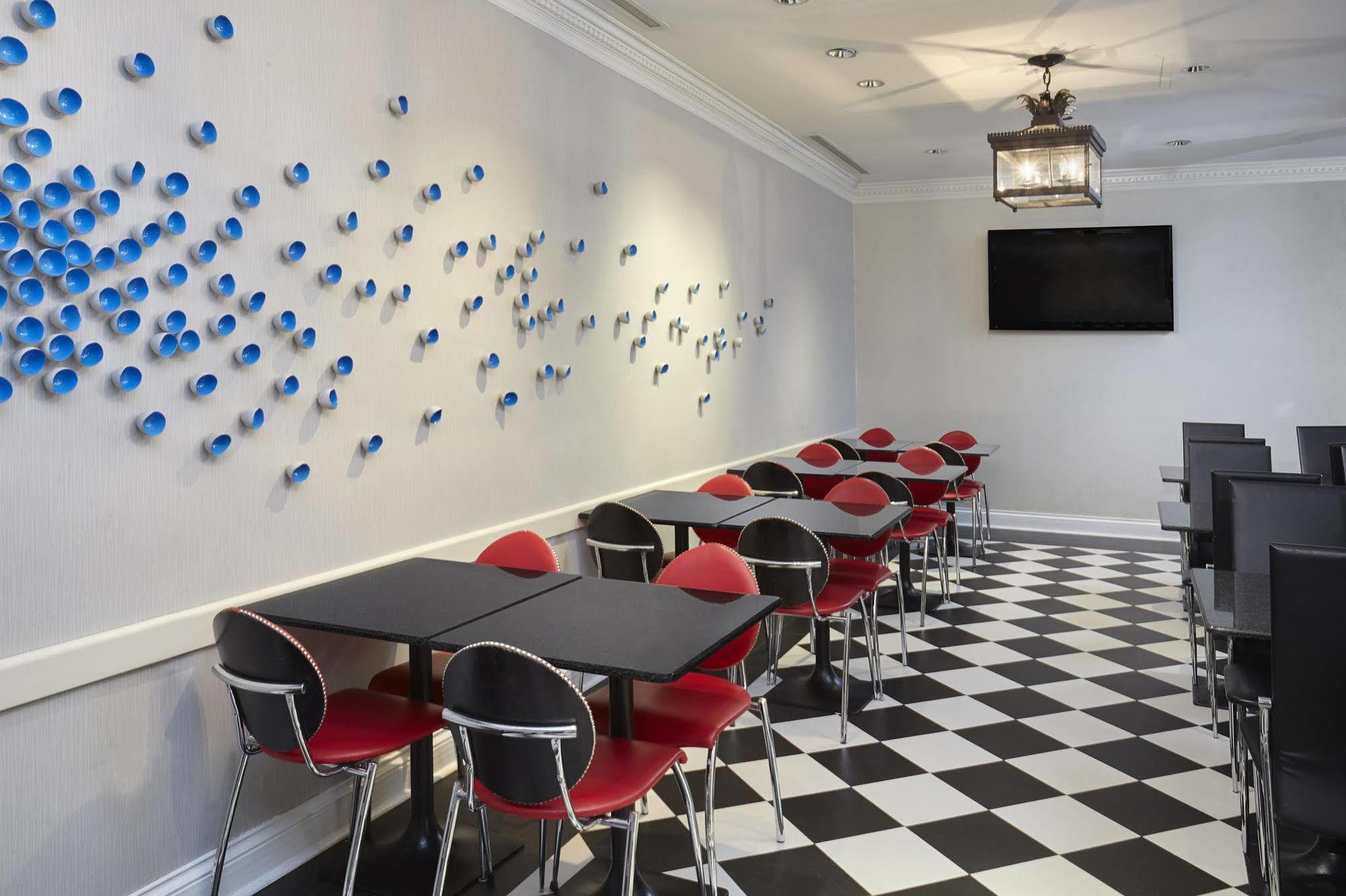 Express - Magnificent Mile By Ihg Hotel Chicago