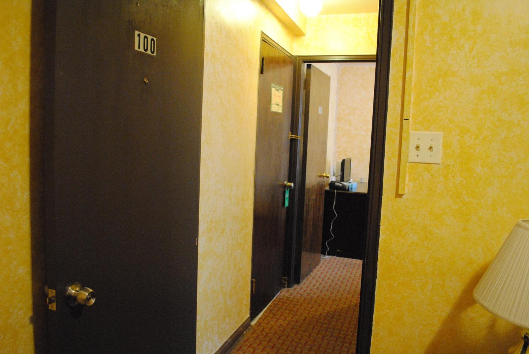 Chinatown Hotel