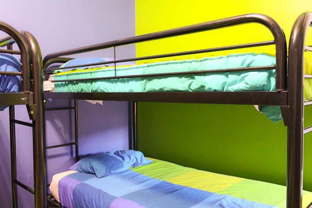 Wrigley - (adults Only) Albergue *
