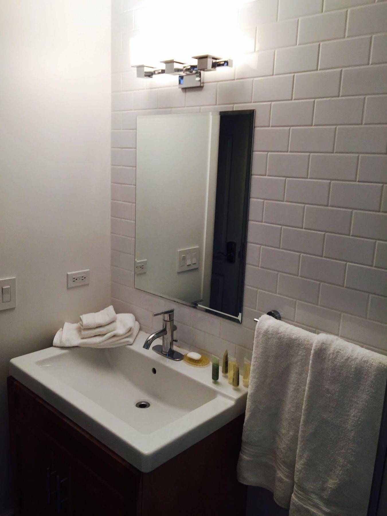 House 5863- Chicago's Premier Bed & Breakfast 4*