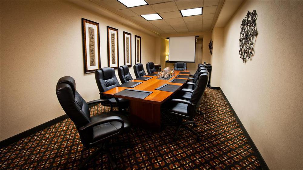 Ac Downtown Hotel 4*