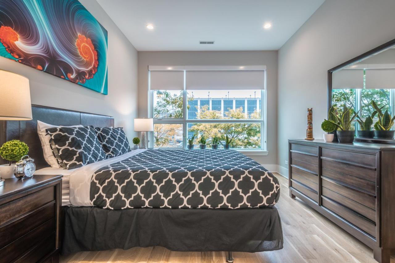 West Loop Lofts Aparthotel 4*