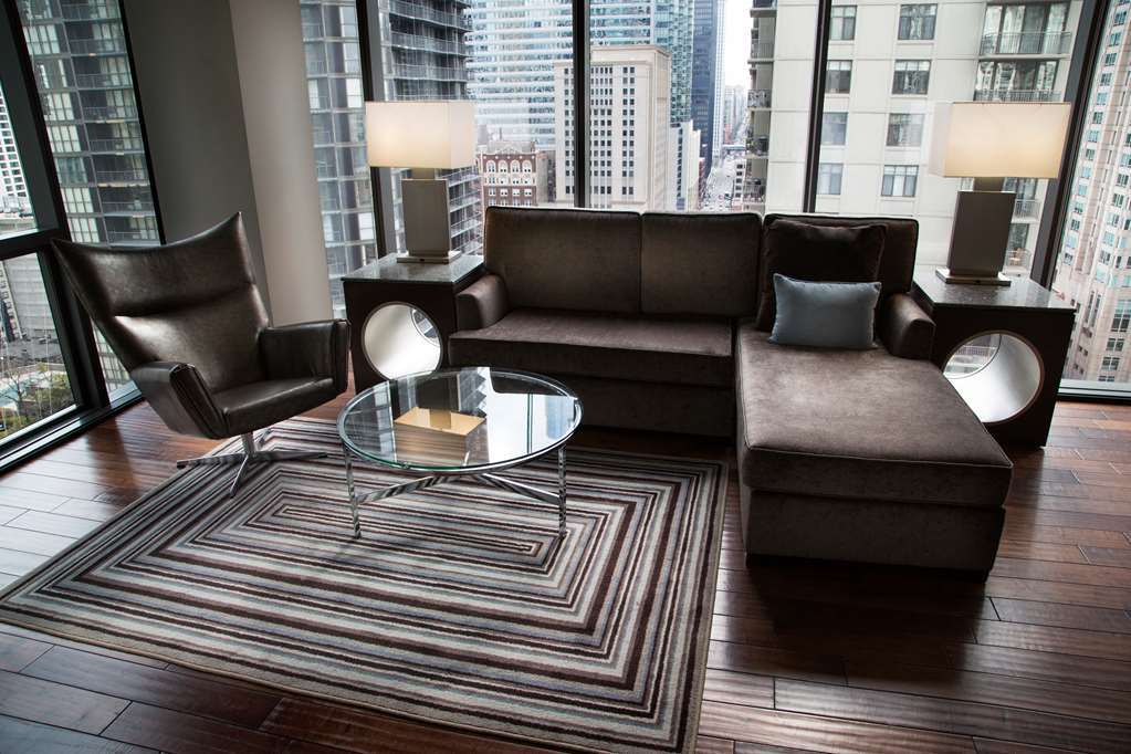 Hotel Eurostars Magnificent Mile 4*