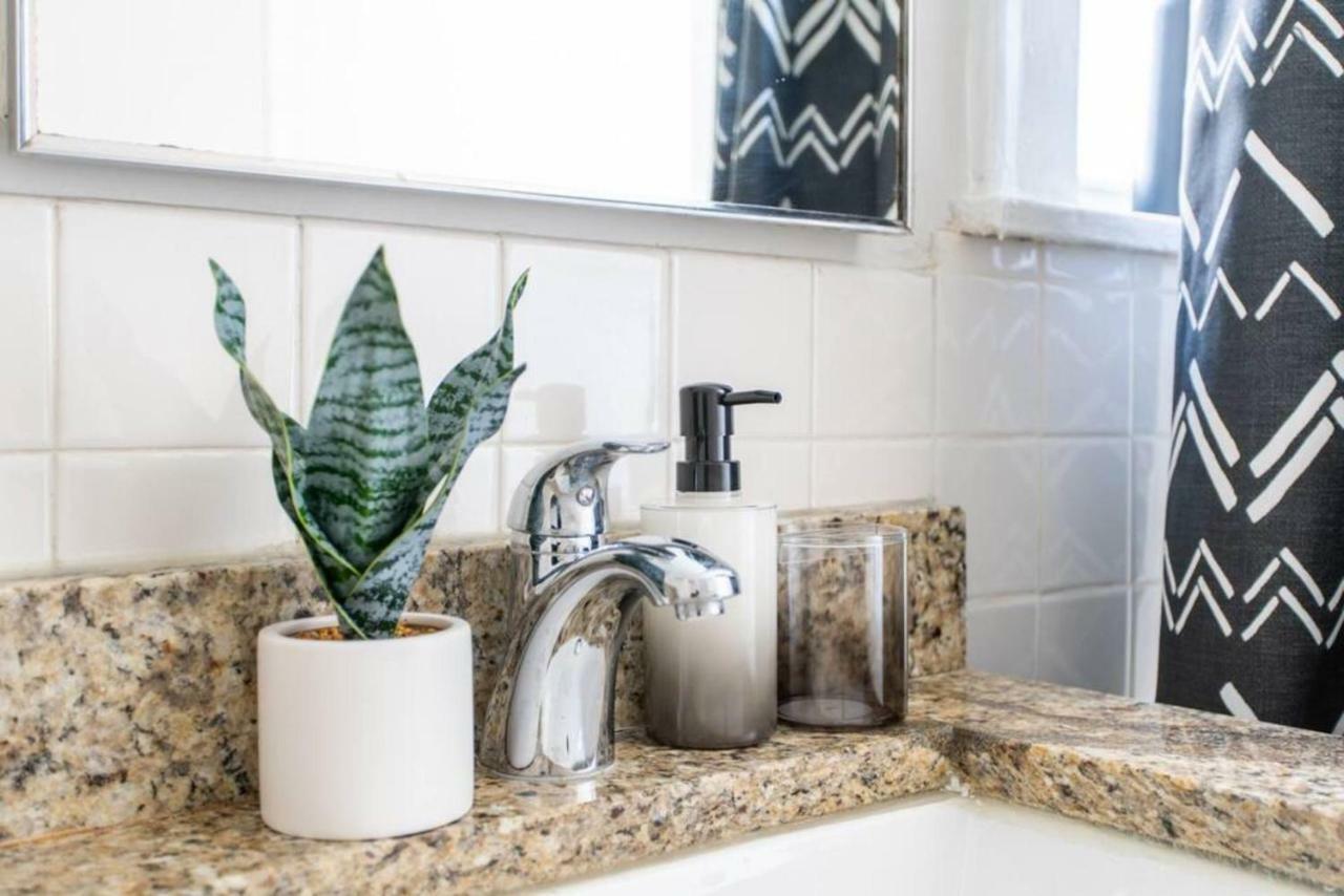 Lively 2br In Lincoln Square - Eastwood 1 Apartment Chicago