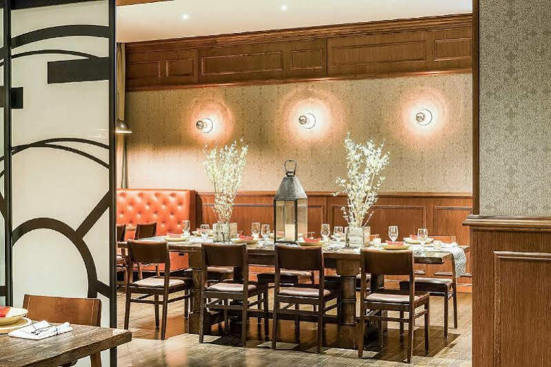 The Collection Magnificent Mile Hotel 4*