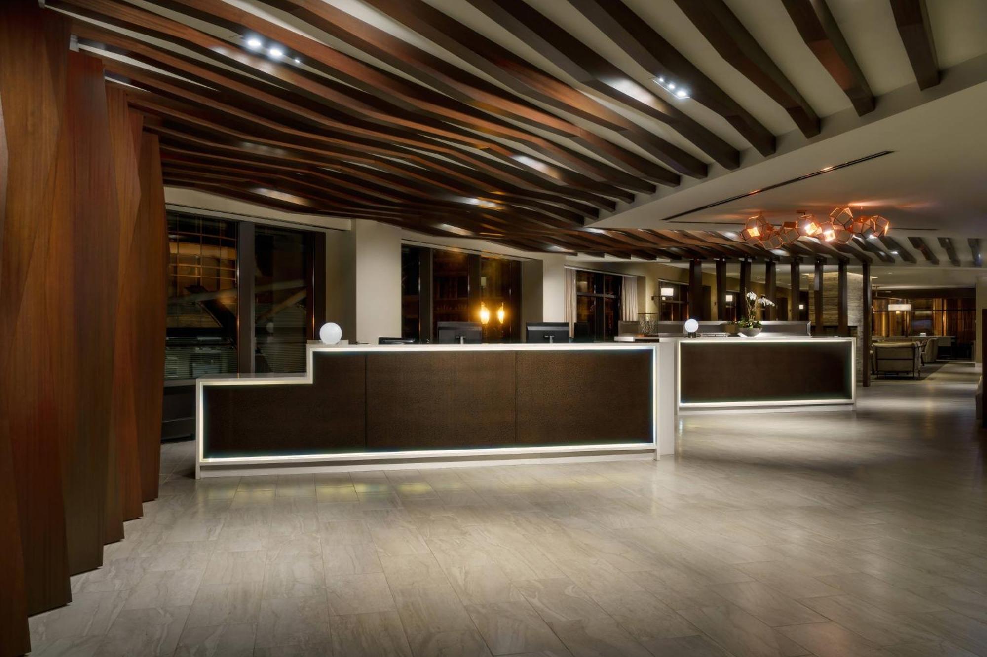 By Marriott Downtown/river North Hotel 3*