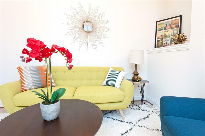 Hotel Sleek In Lincoln Park By Sonder