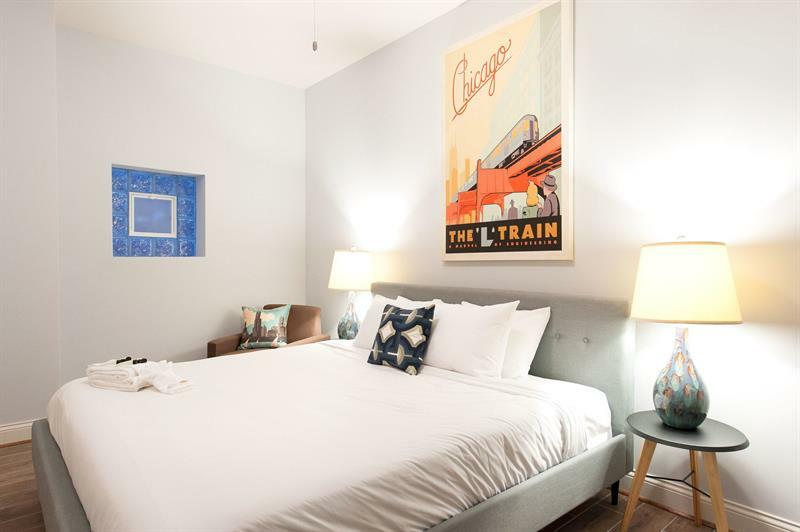 Sleek In Lincoln Park By Sonder Hotel Chicago