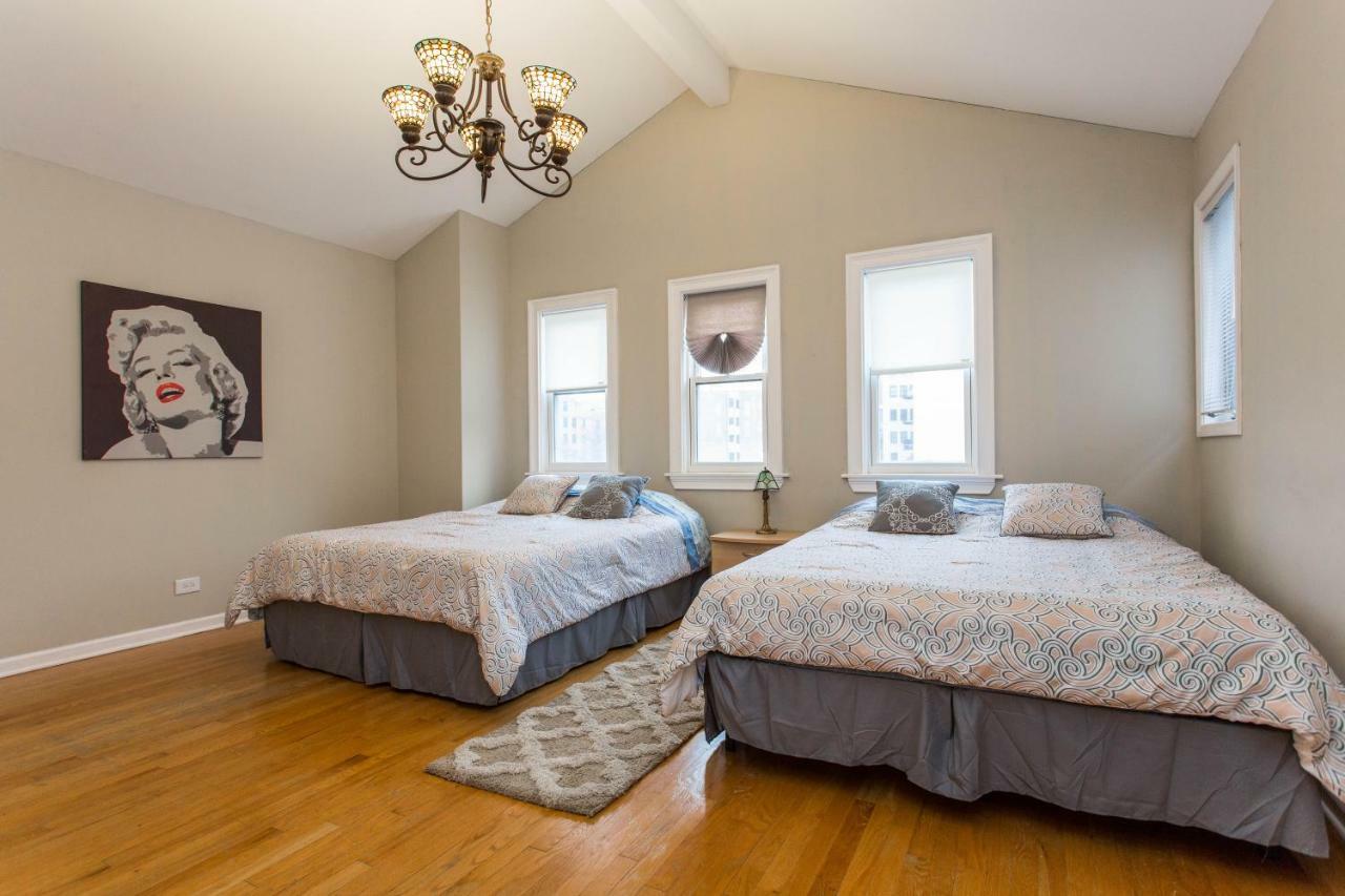 Hébergement de vacances 4 Bedroom In Location Parking Fireplace Back Yard Pets Welcome *