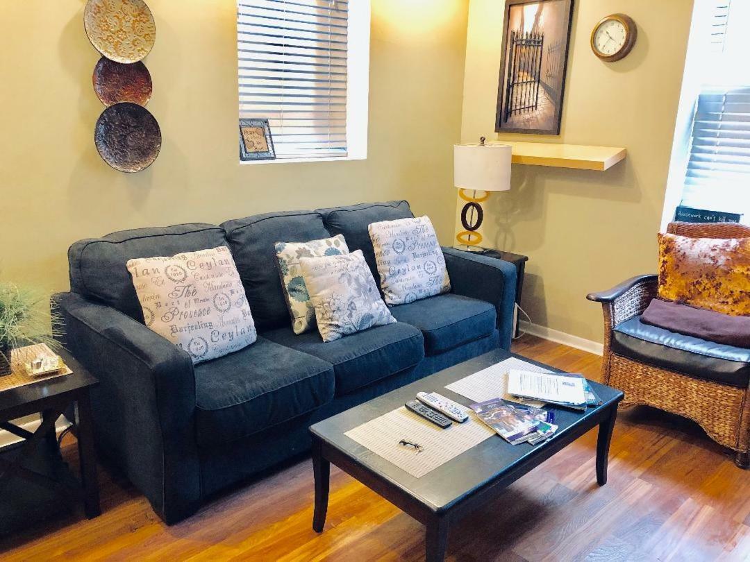 Apartment Old Town Junior One Bedroom #1r *