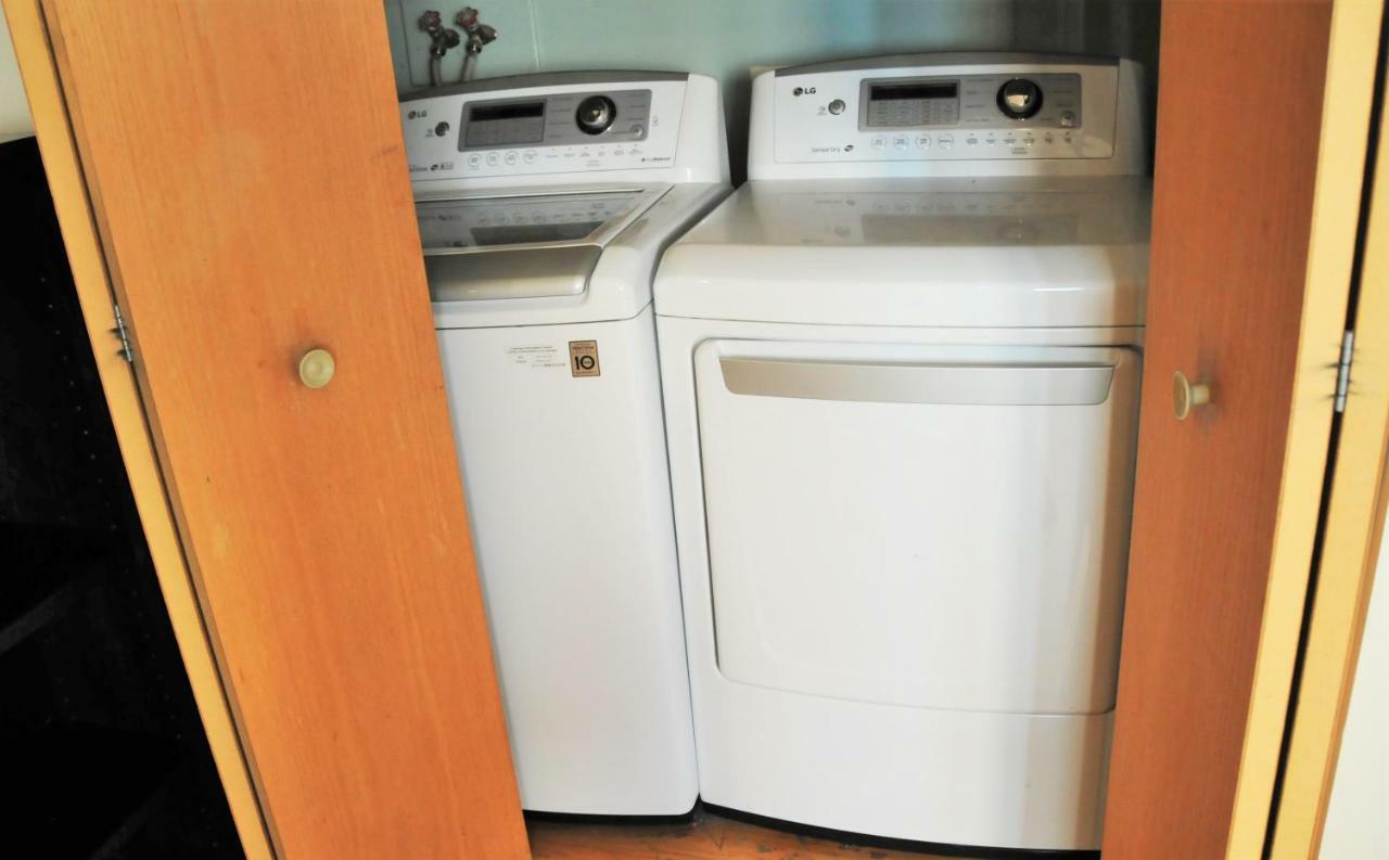 Hébergement de vacances 4 Bedroom In Location Parking Fireplace Back Yard Pets Welcome Chicago