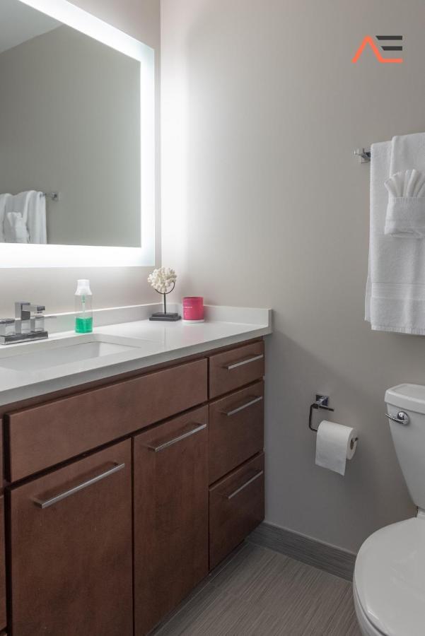 Envitae 3br Downtown Luxurious Views & Pool * Chicago
