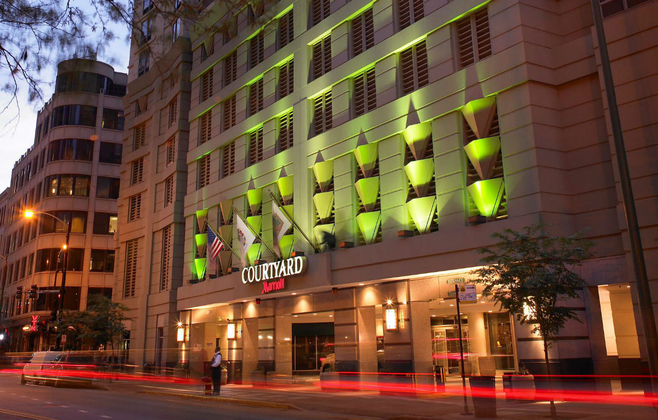 Hotel Courtyard By Marriott Downtown/river North 3*