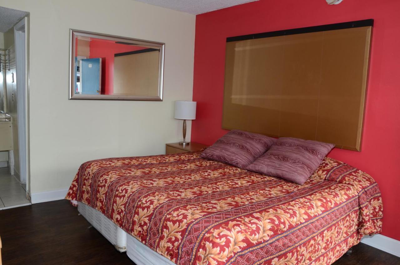 Aloha Motel 2*