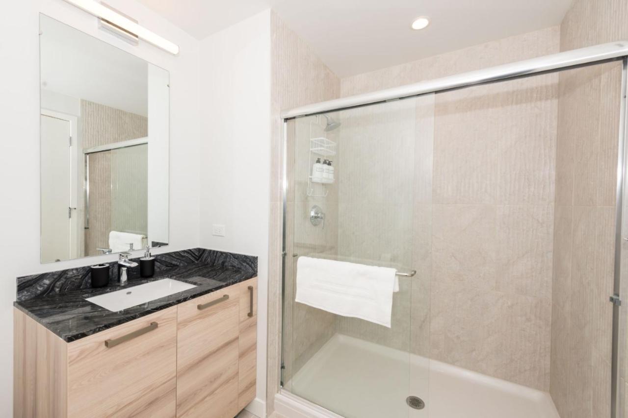 Apart-hotel Gia Modern Luxury Suites Near Loyola University