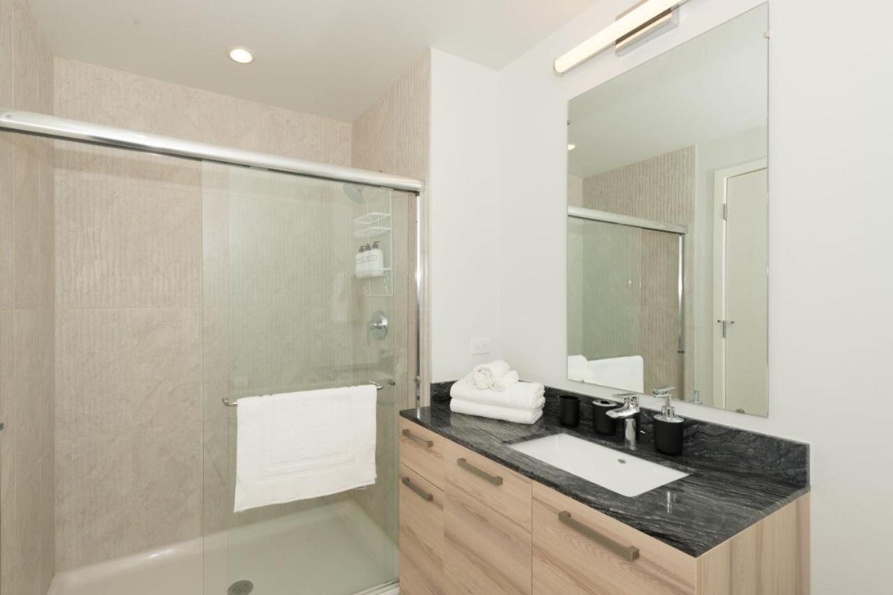 Apart-hotel Gia Modern Luxury Suites Near Loyola University Chicago
