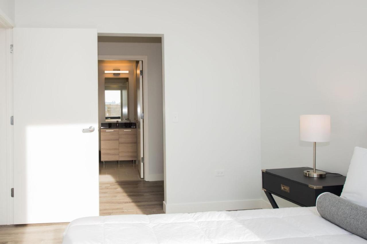 Gia Modern Luxury Suites Near Loyola University Apart-hotel