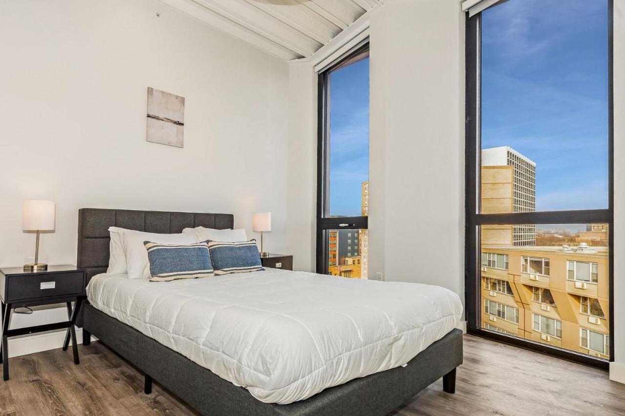 Apart-hotel Gia Modern Luxury Suites Near Loyola University Chicago