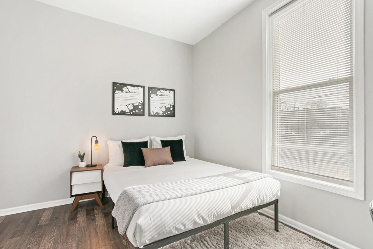 Apartment Trendy & Insta-worthy 2br - Kimball Rear Chicago