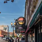 1Br Lively & Rejuvenating Apt In Prime Location - Roscoe 2M