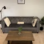 Studio Flat In The Heart Of Downtown Chicago