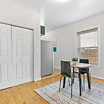 1Br Apartment In Rogers Park With King Bed - Lunt 2E
