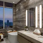 Level - Old Town Hotel Chicago