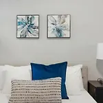 Apartment Spacious & Elegant 2-bedroom - Warren Rep