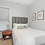 Comfy & Bright 3Br Fully Furnished Apt - Lincoln 3E