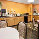 Super 8 By Wyndham Il Hotel 2*