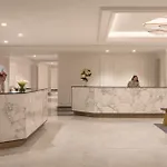 Four Seasons Hotel 5*
