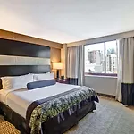 Embassy - Downtown River North Hotel 3*