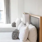 Saint Clair - Magnificent Mile Hotel