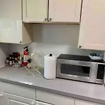 Red Line Guest House Apartment Corporate Housing