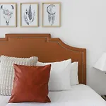 3Br Sunny And Spacious Apartment Near Restaurants - Stratford 2S Rep