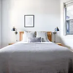 Lakeview 2Br Nr L Nr Wrigley Field Chi-337